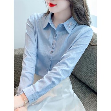簡約文藝風長袖襯衫女上衣2025春秋新款氣質純棉刺繡POLO領白襯衣