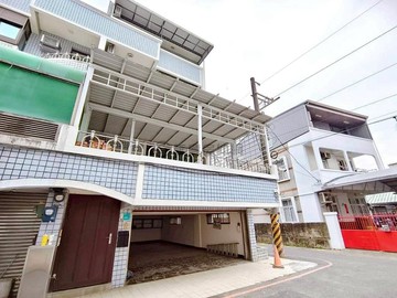 近新化老街⭐大坪數多車墅⭐邊間大透天｜台南市新化區信義路