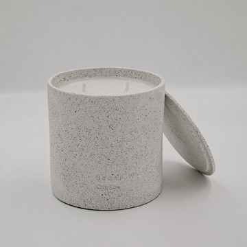 Sedar.W Scented Candle No.04 : Chip Cha (300g)