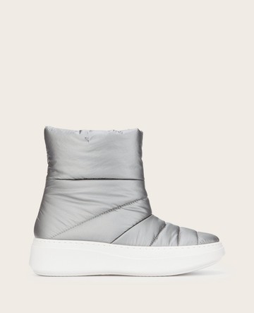 Gentle Souls | Rosette Puff Slip On Boot in Silver, Size: 8 by Kenneth Cole