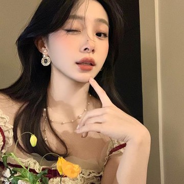 韋雪同款~閃鋯繁花字母珍珠兩戴式耳環女輕奢高級感氣質耳飾耳釘