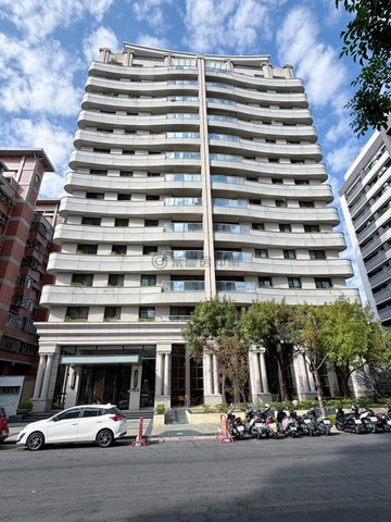 【久樘經貿安可】水湳首排丨四房+連號雙平車｜台中市北屯區中清路二段