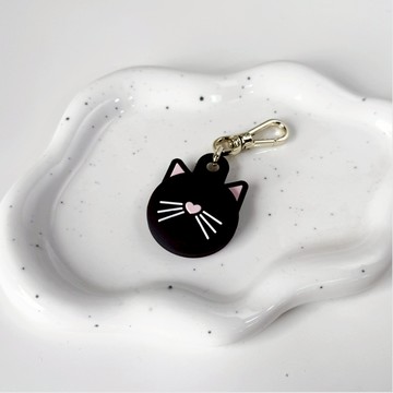 【kate spade】AirTag 保護套 小黑貓 金屬掛鉤