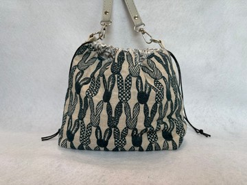 minä perhonen 皆川明 pomppia 兔子刺繡 兩用束口包・帆布