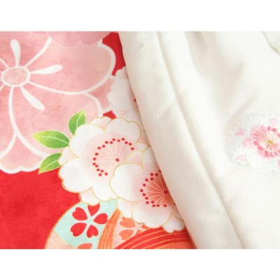 七五三 着物 3歳 女の子 被布セット 京都花ひめ 着物 被布白刺繍 桜 まり Amazon | 七五三 着物 3歳 被布セット 女の子 京都花ひめ まり3