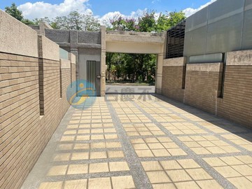 價格黑哥喬 仁武名湖豪景河堤臨路大面寬三車墅｜高雄市仁武區名湖街