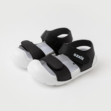 韓國 OZKIZ - 舒適輕量護趾運動涼鞋-黑