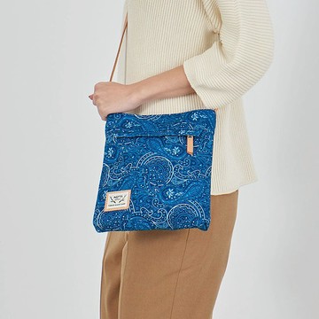 NETTA日光植鞣系列印花直式斜背包