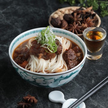 【永豐餘生技】威士忌紅燒牛肉麵湯底(不含麵)(陳嵐舒主廚限定)(320g/包)