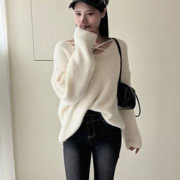 【白月光穿搭】DOMISS仿水貂毛V領毛衣 暖糯白月光! 露肩毛衣-3色 (現貨)