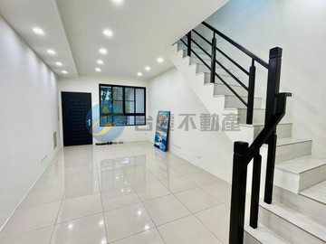 大發工業區/翻新四大套房/騎樓可停車透天｜高雄市大寮區溪寮路二段