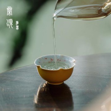 棠頌丨拓黃釉下粉彩手繪彩蝶花口茶杯功夫茶具家用陶瓷品茗杯單杯