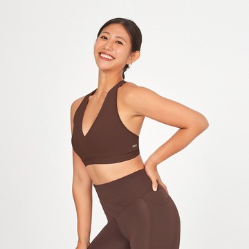 MOLLIFIX 瑪莉菲絲 深感V後交叉運動內衣 (堅果棕)