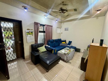 豐原永康商圈旁｜前院停車孝親美透天｜台中市豐原區永康路