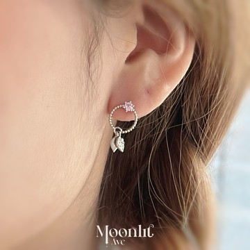 粉紅詩意！垂墜款 𝐌𝐨𝐨𝐧𝐥𝐢𝐭₊⁺🇰🇷 𝐬𝟗𝟐𝟓銀針  粉鑽圓圈樹葉垂墜耳環 正韓空運 氣質款 韓國設計師製品