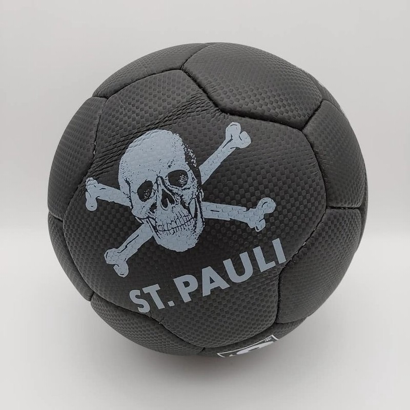 Fcザンクトパウリ サッカーボール 5号球 ドクロ チーム公式グッズ 宮市亮 通販 Lineポイント最大0 5 Get Lineショッピング