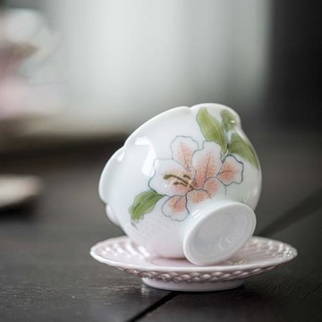 手繪粉百合花瓣主人杯家用陶瓷品茗杯功夫茶具小高足茶杯