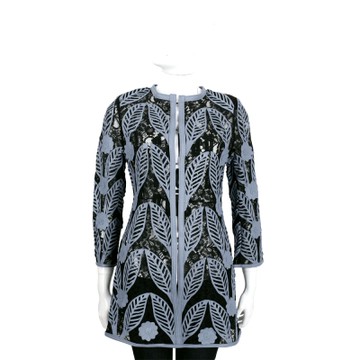 Caban Romantic 雕花皮革拼接蕾絲長版外套(藍黑色/附白色字母T恤)