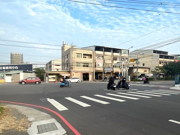 花5百萬翻新穩賺回1千萬增值！因為夠大！地點夠好！｜台中市沙鹿區鎮南路二段