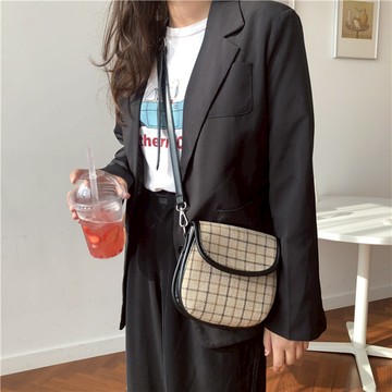 時尚單品 復古馬鞍包 小包包 斜背包 女生小包 正韓包包 可愛包包 男女通用 馬鞍包 斜背包女生 側背包女生 021 C
