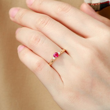 心之守護天然石剛玉輕珠寶愛心客製化切割訂婚18k金紅寶石戒指