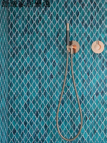 可開發票 量多可議價 藍綠玻璃馬賽克扇形魚鱗衛生間墻磚陽臺浴室吧臺廚房餐廳魚池瓷磚