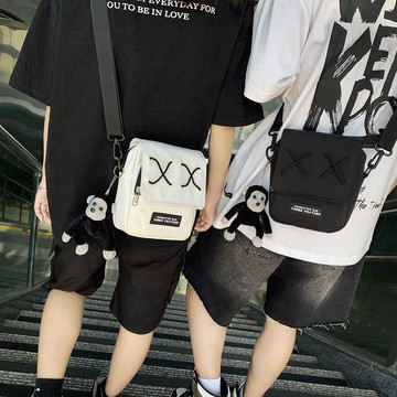 斜挎包男潮牌運動單肩小揹包日系街頭潮流情侶款休閒包