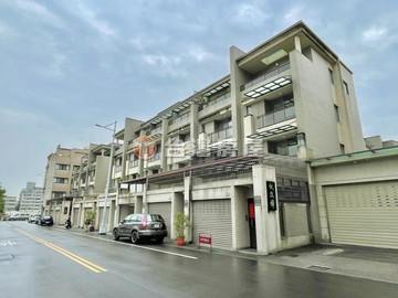新光特區輕屋齡臨路孝親別墅｜台中市太平區立行街