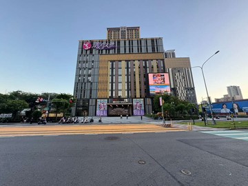 義享天地好市多新上國小輕軌一樓庭園8套房收租宅｜高雄市左營區大順一路
