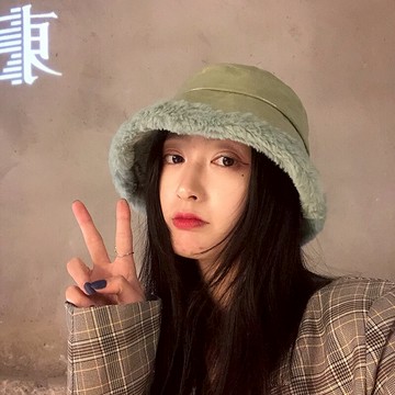 pu皮拼接毛絨漁夫帽子女冬日系韓版潮百搭保暖時尚大頭圍ins盆帽1入