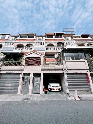 獨家專約武營路大地坪透天|可停雙車|近捷運站｜高雄市鳳山區武營路