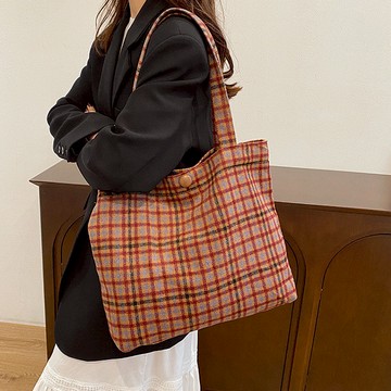 🔥臺灣出貨🔥託特包 毛呢格子布包包 女生潮流韓國學院風包 休閒大容量包