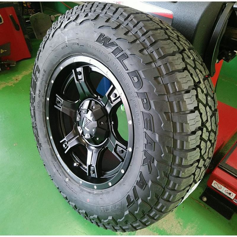 ランドクルーザープラド レイズ17インチ ファルケンワイルドピークAT 150系プラド ファルケンワイルドピークA/T3W×モトレージリフト