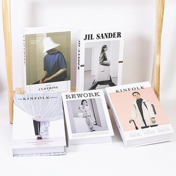 ins仿真書假書拍照道具 攝影裝飾模特自拍手拿桌面樣板間擺拍道具