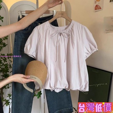 悅裳💎低價免運💎短袖襯衫 韓版上衣 泡泡袖上衣 2025夏季新款韩系可爱减龄圆领绑带泡泡袖 花苞下摆宽松杏色衬衫女