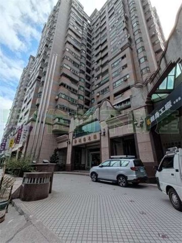 東區鄉城#大露台3房平車 #70大坪數 ｜台南市東區中華東路二段