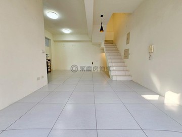 【旭盛傳家】收藏四季的溫柔｜七年美透天  ｜新竹市北區西濱路一段