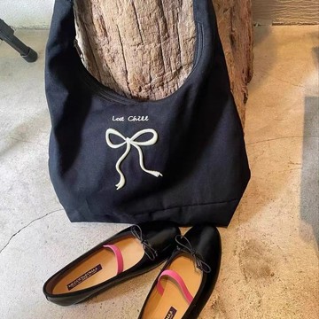 Bag House👜 原創蝴蝶結斜挎包學院風腋下包大容量百搭韓版帆布包學生女通懃包