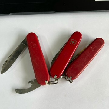 [沐沐屋］victorinox 維氏 84mm 公雞 Bantam 8用 瑞士刀