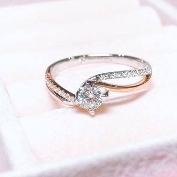 璽朵珠寶 [ 18K金 30分 雙色 鑽石戒指 ]  微鑲工藝 精品設計 鑽石權威 婚戒顧問 婚戒第一品牌 鑽戒 GIA