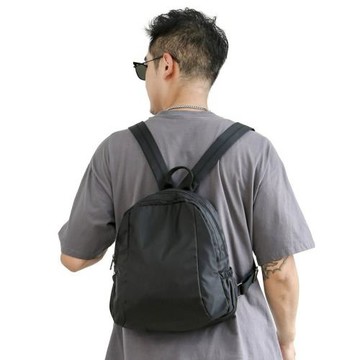 簡單個性男士休閑背包輕便防水短途旅行隨身中小貝殼形雙肩小背包