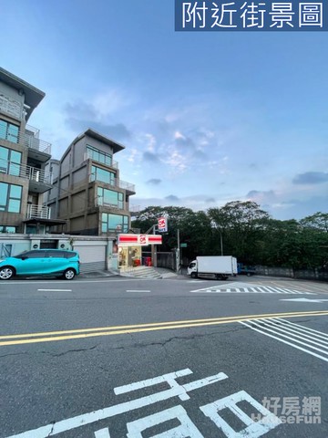 愛買商圈近交流道側院停車靜巷透天｜桃園市楊梅區光裕南街