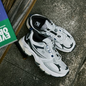 FILA INTERUN TR 中性山系戶外運動鞋-白 4-C625Z-101