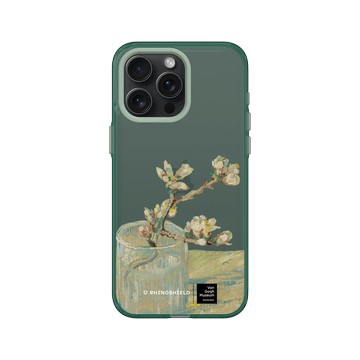 iPhone 15 Pro Max Clear 憂墨綠 - Van Gogh Museum - 玻璃杯中盛開的杏花