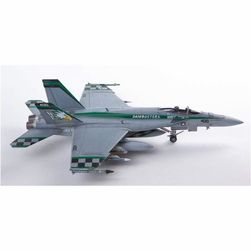NO.01 1/72 F/A18E 童友社 スーパーホーネット Amazon.co.jp: 童友社 1/72 凄!プラモデル No.7 アメリカ海軍 F