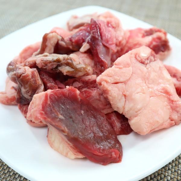 国産牛筋入り端材肉300g