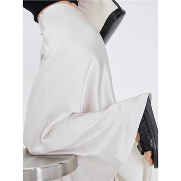 LFSTUDIO 白色緞面垂墜感半身裙夏季醋酸中長款裙子高腰長款a字裙