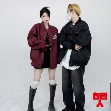 【自己人】防風防水 運動外套男 冲鋒衣夾克拼色 情侣外套 男生外套 防風外套 衝鋒衣 風衣外套(BCY652)