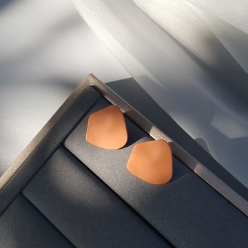 幾何不規則橘色耳釘女網紅氣質冷淡風適合冬天的耳環純銀秋冬耳飾1入