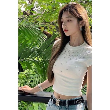 臺灣/✨短袖 t恤夏季鑲鑽短袖t恤女辣妹修身顯瘦純色高腰打底設計感正肩釘珠上衣